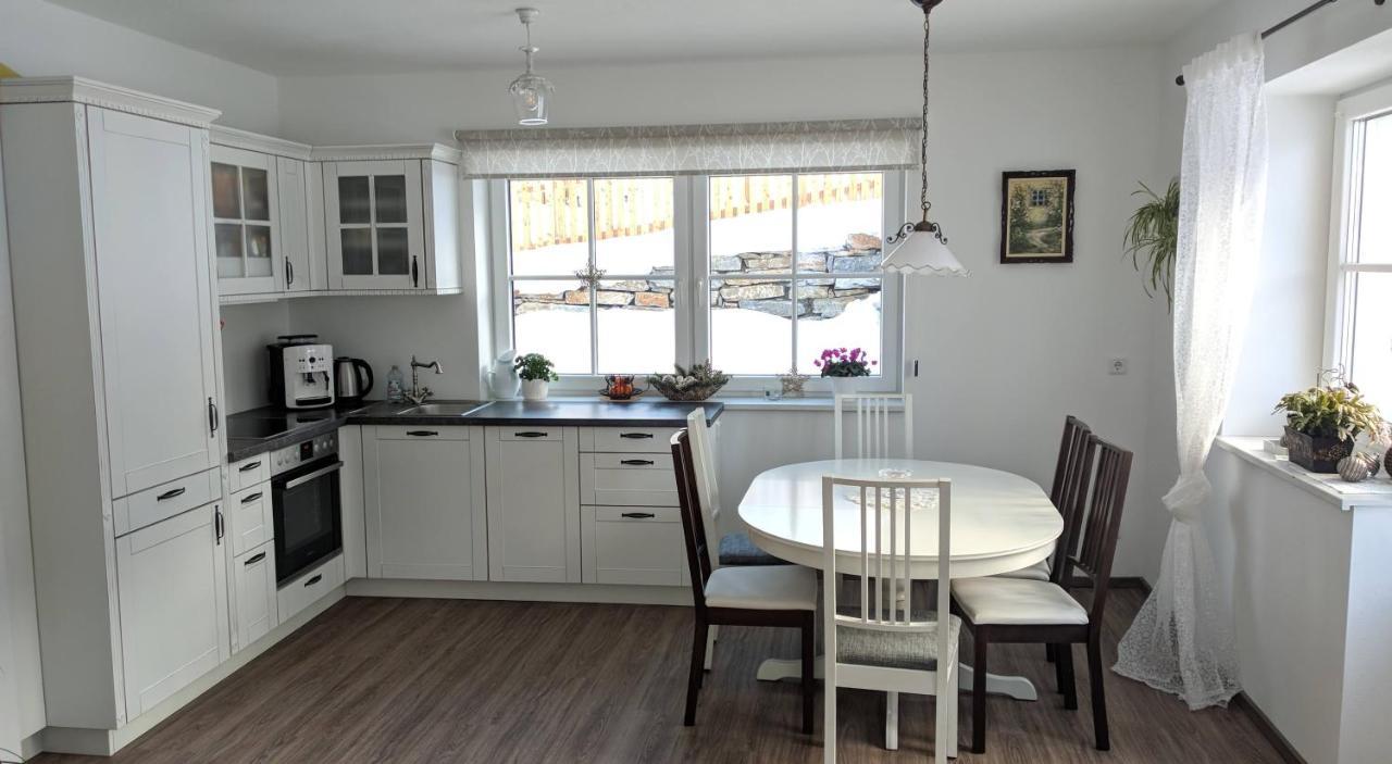 Appartements Fanny Sankt Margarethen im Lungau Luaran gambar